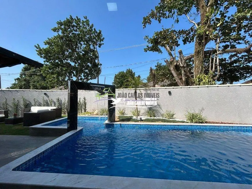 Casa com 3 quartos à venda, 313m2 em Itanhaem - SP - imagem 1 Foto 1 de Casa com 3 quartos à venda, 313m2 em Itanhaem - SP