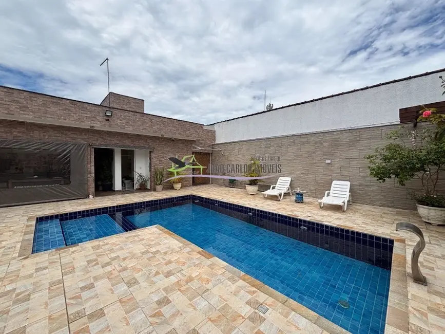 Foto 1 de Casa com 2 quartos à venda, 360m2 em Itanhaem - SP