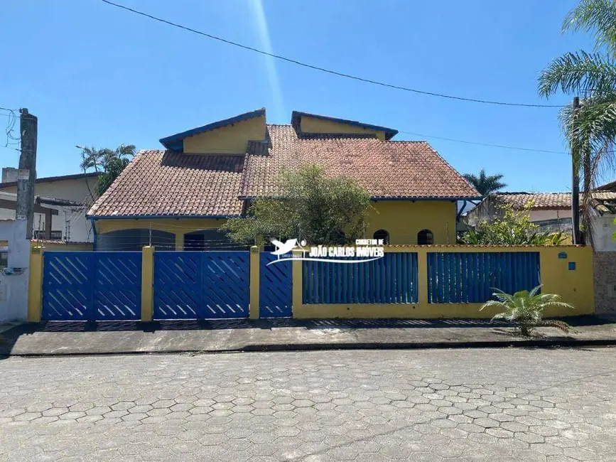 Foto 1 de Sobrado com 4 quartos à venda, 350m2 em Itanhaem - SP