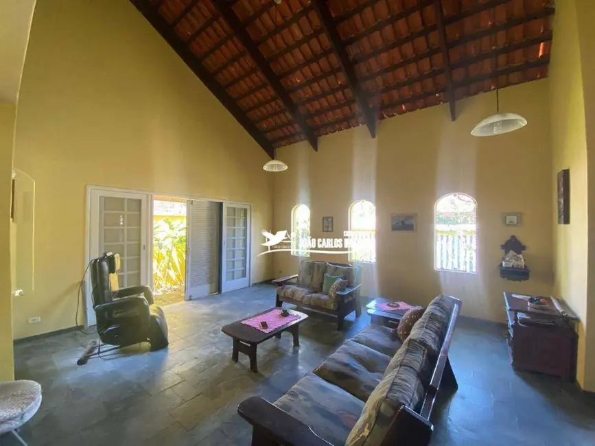 Foto 9 de Sobrado com 4 quartos à venda, 350m2 em Itanhaem - SP