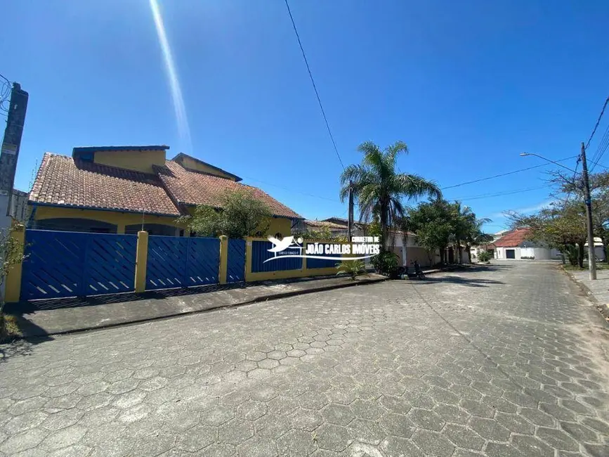 Foto 4 de Sobrado com 4 quartos à venda, 350m2 em Itanhaem - SP