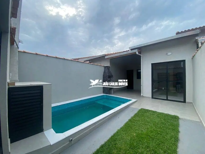 Foto 1 de Casa com 2 quartos à venda, 125m2 em Itanhaem - SP