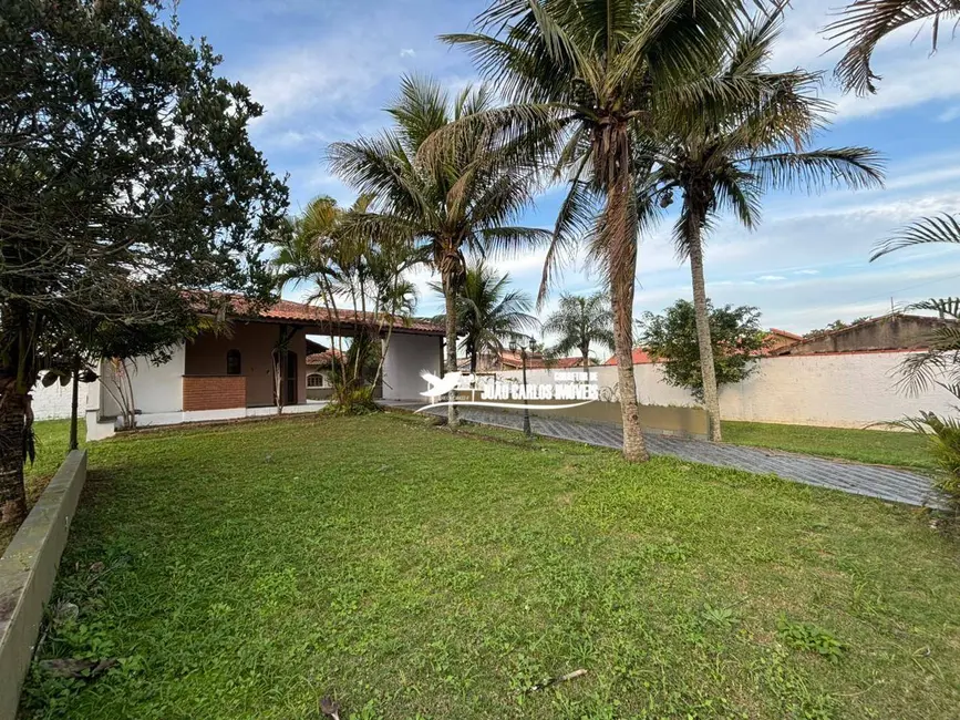 Casa com 3 quartos à venda, 1065m2 em Itanhaem - SP - imagem 8 Foto 8 de Casa com 3 quartos à venda, 1065m2 em Itanhaem - SP