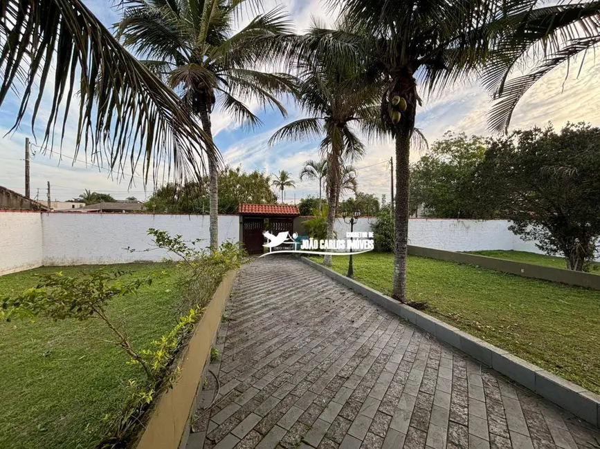 Casa com 3 quartos à venda, 1065m2 em Itanhaem - SP - imagem 9 Foto 9 de Casa com 3 quartos à venda, 1065m2 em Itanhaem - SP