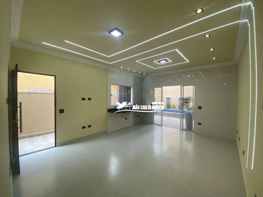 Foto 3 de Casa com 2 quartos à venda, 125m2 em Itanhaem - SP