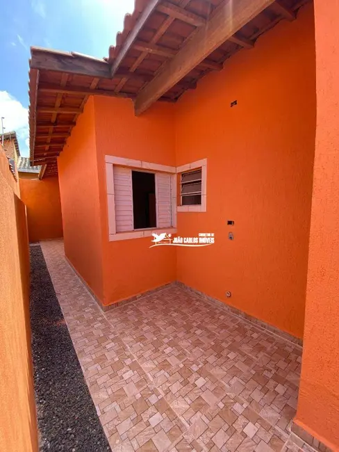 Foto 3 de Casa com 2 quartos à venda, 62m2 em Itanhaem - SP