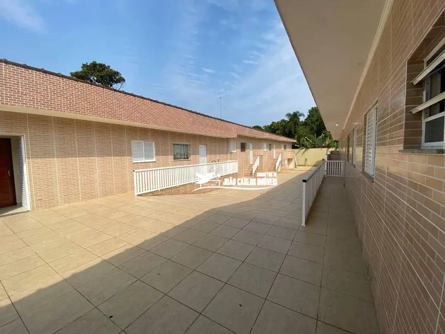 Foto 1 de Casa com 2 quartos para alugar, 50m2 em Itanhaem, SP