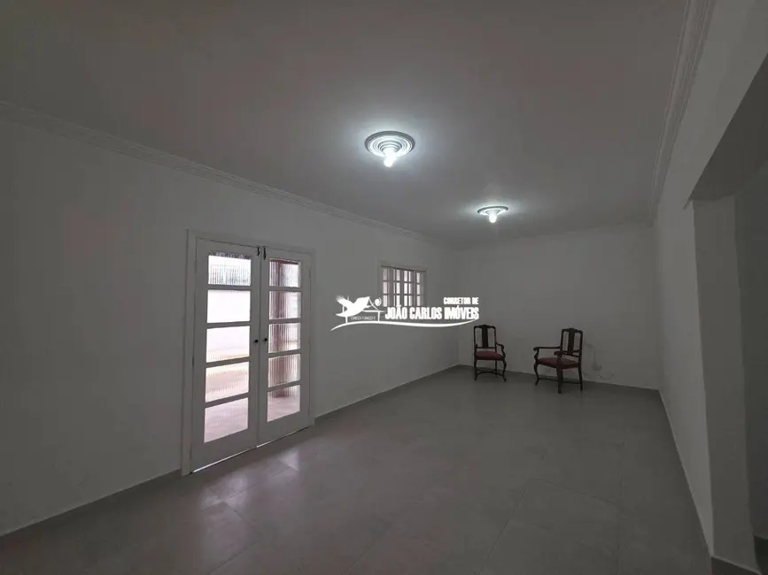 Foto 9 de Casa com 3 quartos à venda, 420m2 em Itanhaem - SP