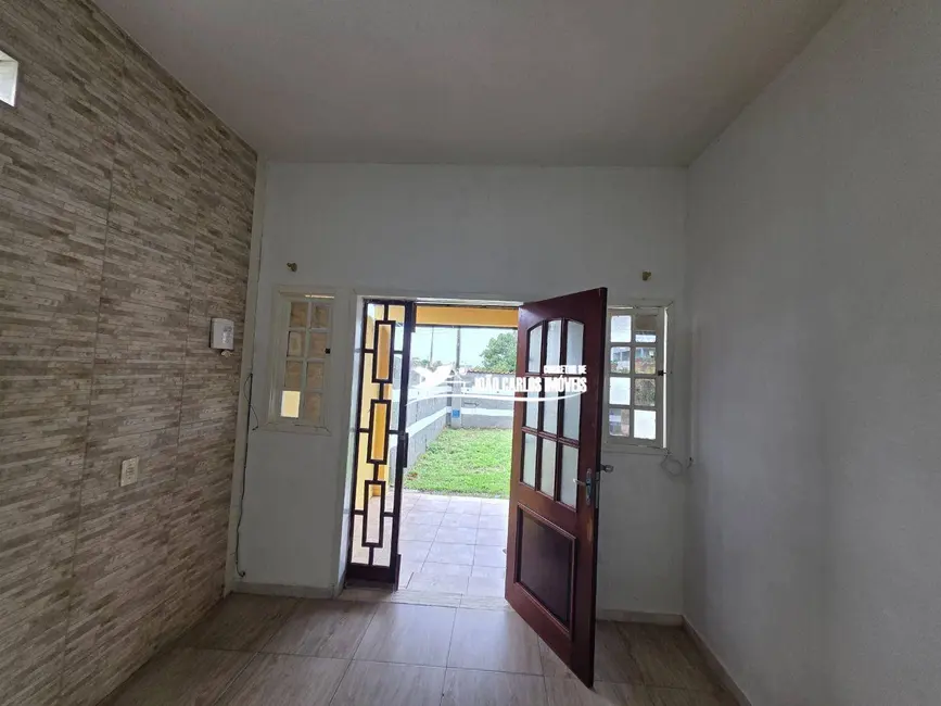 Foto 2 de Casa com 2 quartos à venda e para alugar, 250m2 em Itanhaem - SP