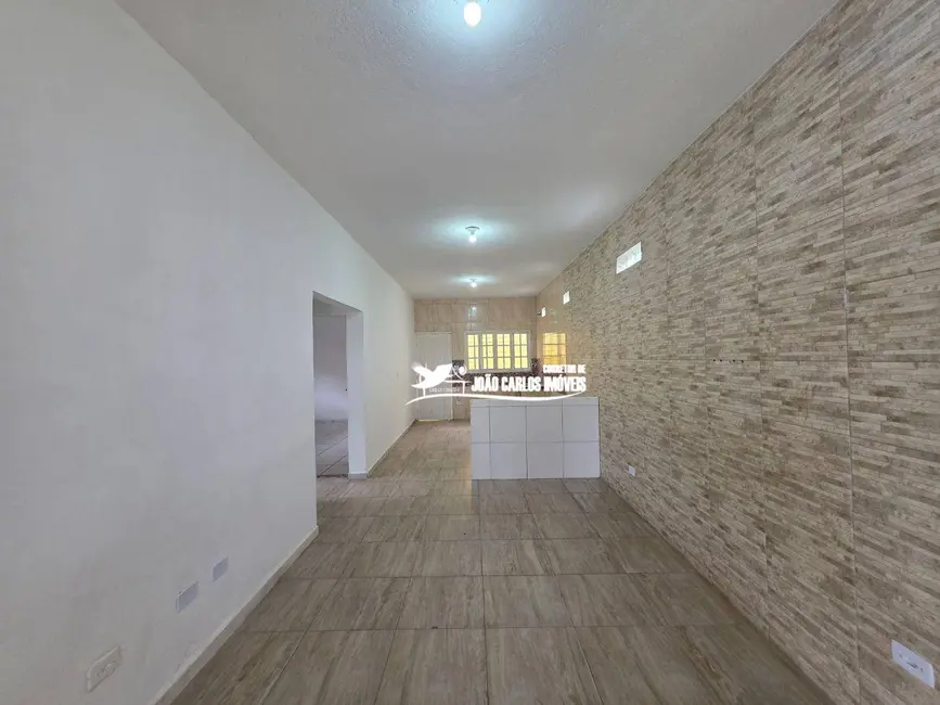 Foto 3 de Casa com 2 quartos à venda e para alugar, 250m2 em Itanhaem - SP