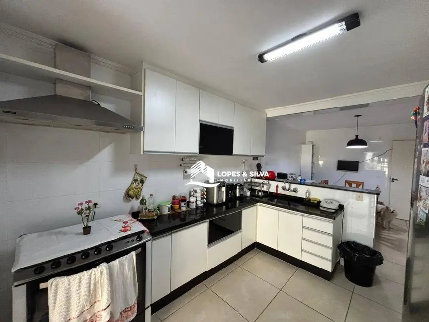 Sobrado com 2 quartos à venda, 120m2 em Jardim Iracema, São Paulo - SP - imagem 9 Foto 9 de Sobrado com 2 quartos à venda, 120m2 em Jardim Iracema, São Paulo - SP