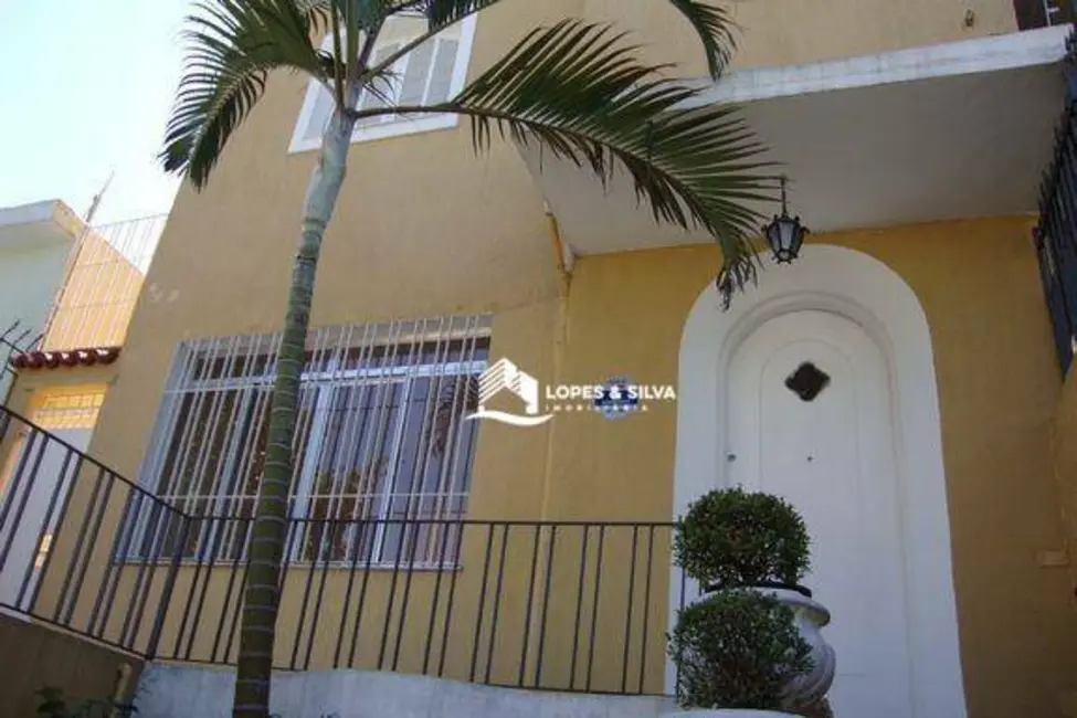 Foto 9 de Casa com 3 quartos para alugar, 250m2 em Aclimação, São Paulo - SP