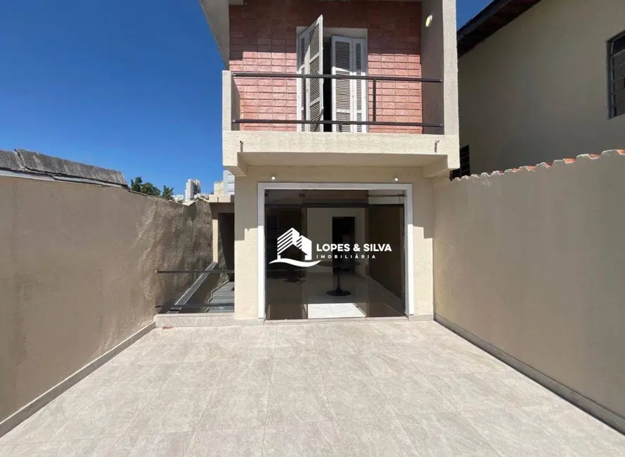 Foto 1 de Sobrado com 3 quartos para alugar, 150m2 em Jardim Taboão, São Paulo - SP