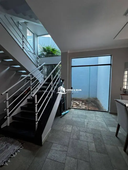 Foto 5 de Casa de Condomínio com 5 quartos à venda, 500m2 em Jardim Mirna, Taboao Da Serra - SP