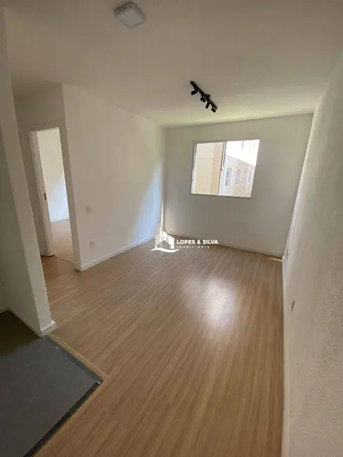 Foto 6 de Apartamento com 2 quartos à venda, 45m2 em Jardim Petrópolis, Cotia - SP
