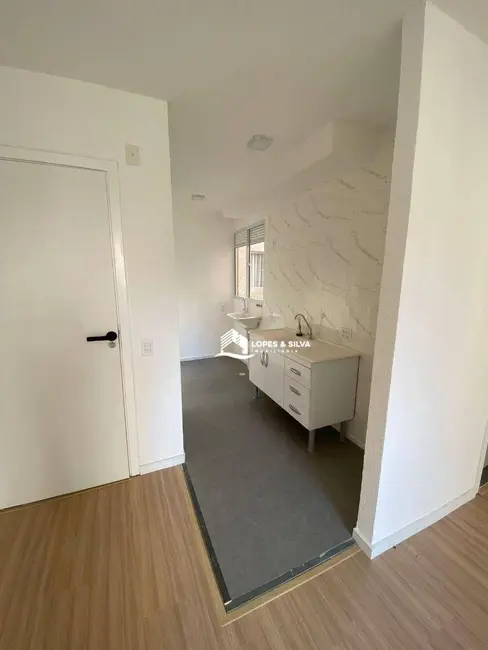 Foto 4 de Apartamento com 2 quartos à venda, 45m2 em Jardim Petrópolis, Cotia - SP