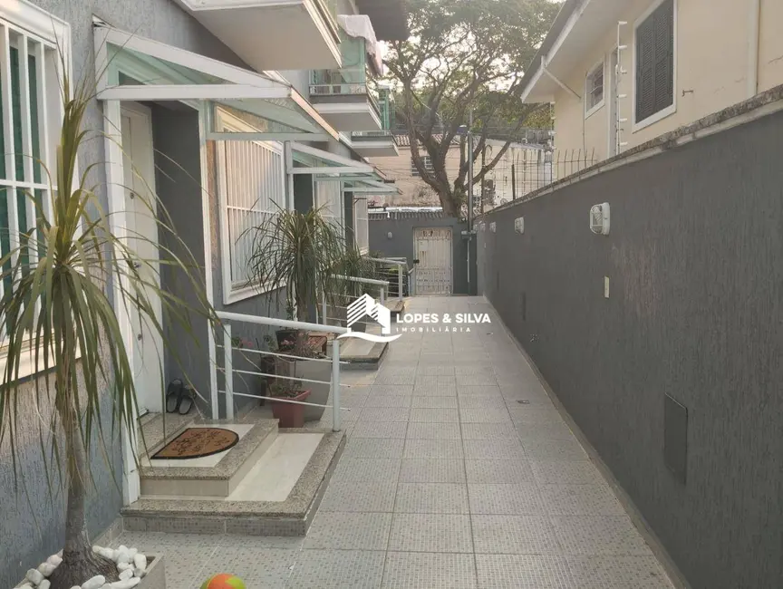 Foto 6 de Casa de Condomínio com 2 quartos à venda e para alugar, 151m2 em Vila Marari, São Paulo - SP