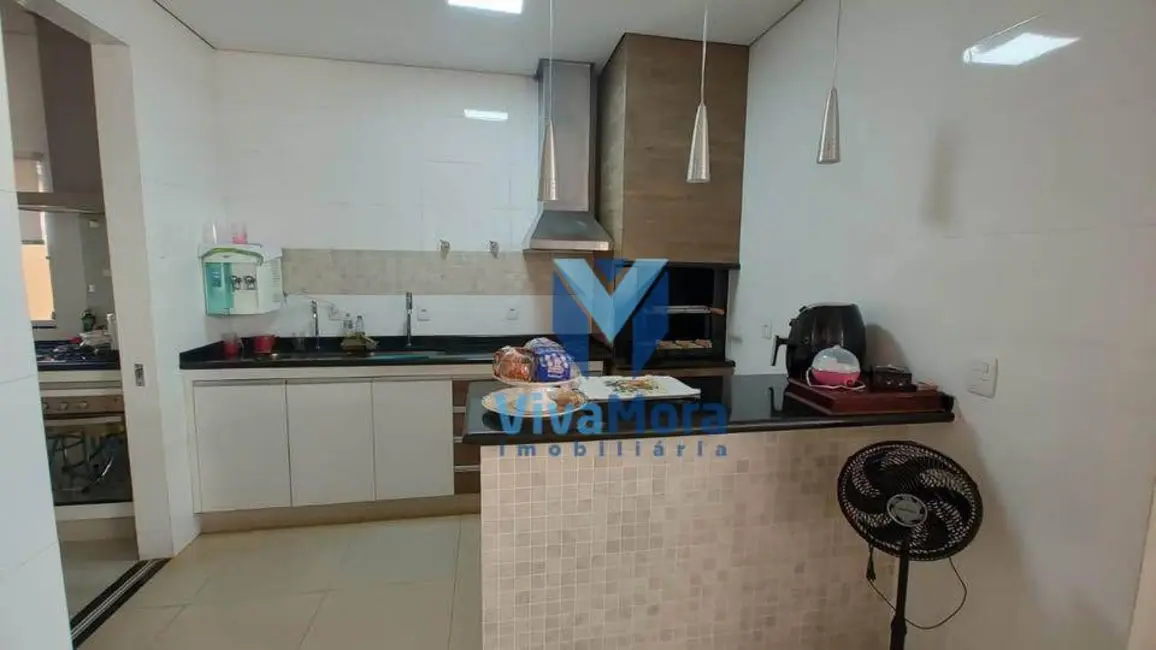 Casa de Condomínio com 3 quartos à venda, 400m2 em Loteamento Recanto do Lago, Sao Jose Do Rio Preto - SP - imagem 2 Foto 2 de Casa de Condomínio com 3 quartos à venda, 400m2 em Loteamento Recanto do Lago, Sao Jose Do Rio Preto - SP