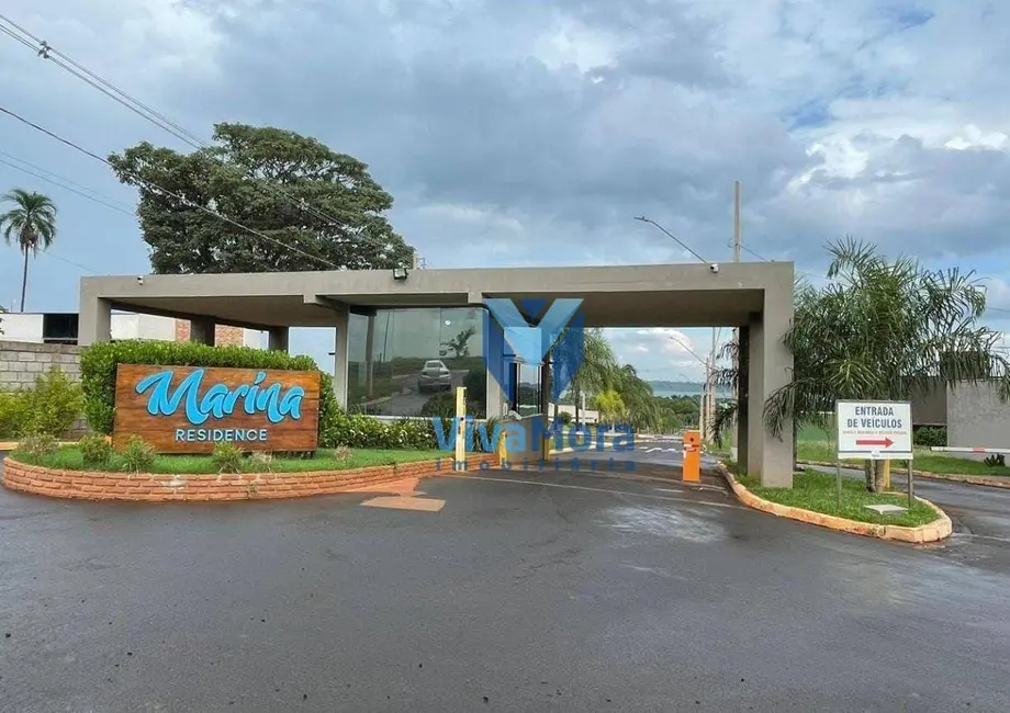 Foto 1 de Terreno / Lote à venda, 662m2 em Fronteira - MG