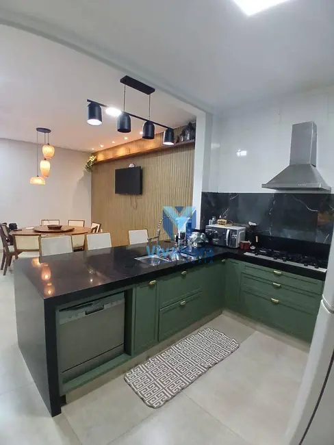 Casa com 3 quartos à venda, 200m2 em Sao Jose Do Rio Preto - SP - imagem 5 Foto 5 de Casa com 3 quartos à venda, 200m2 em Sao Jose Do Rio Preto - SP