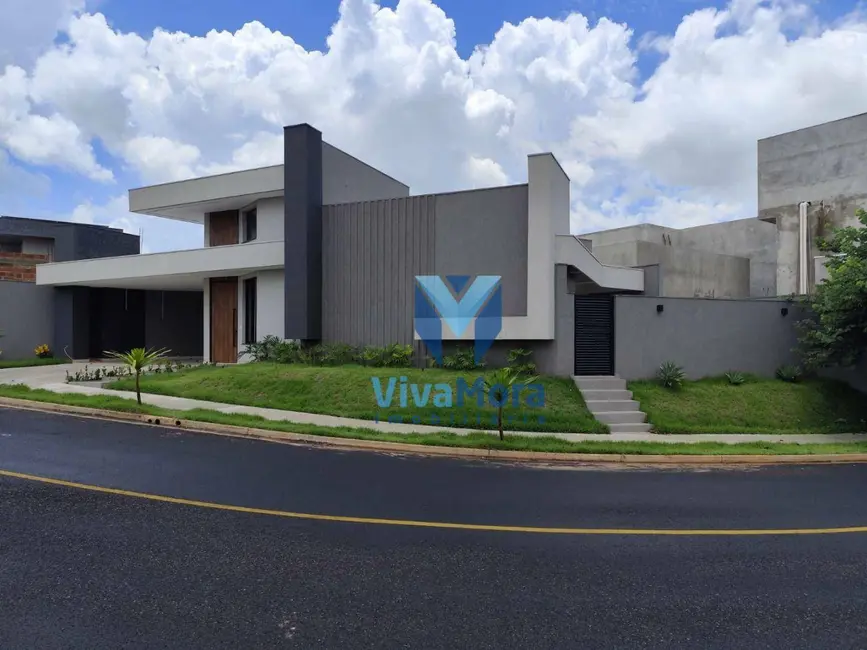 Casa de Condomínio com 3 quartos à venda, 289m2 em Jardim Santa Maria, Sao Jose Do Rio Preto - SP - imagem 3 Foto 3 de Casa de Condomínio com 3 quartos à venda, 289m2 em Jardim Santa Maria, Sao Jose Do Rio Preto - SP