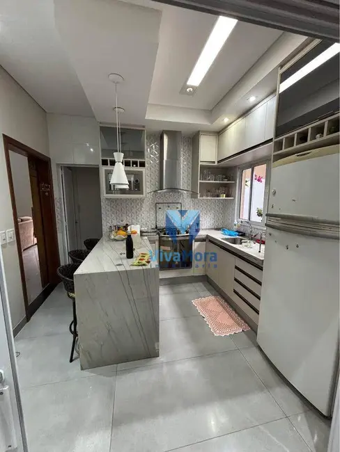 Foto 2 de Casa de Condomínio com 3 quartos à venda, 264m2 em Jardim Santa Maria, Sao Jose Do Rio Preto - SP