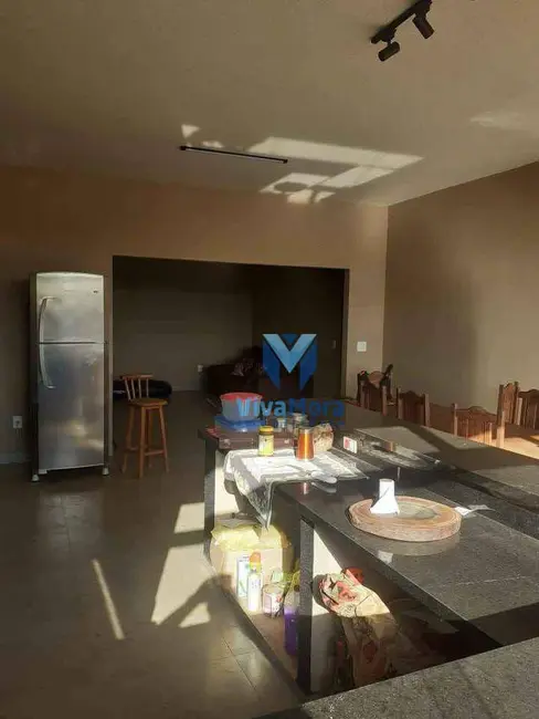 Sítio / Rancho com 2 quartos à venda, 300m2 em Mendonca - SP - imagem 3 Foto 3 de Sítio / Rancho com 2 quartos à venda, 300m2 em Mendonca - SP