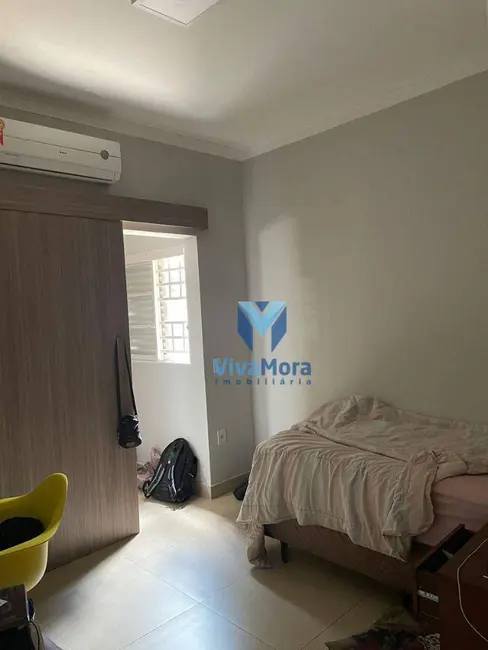 Foto 2 de Casa com 3 quartos à venda e para alugar, 180m2 em Jardim Urupês, Sao Jose Do Rio Preto - SP