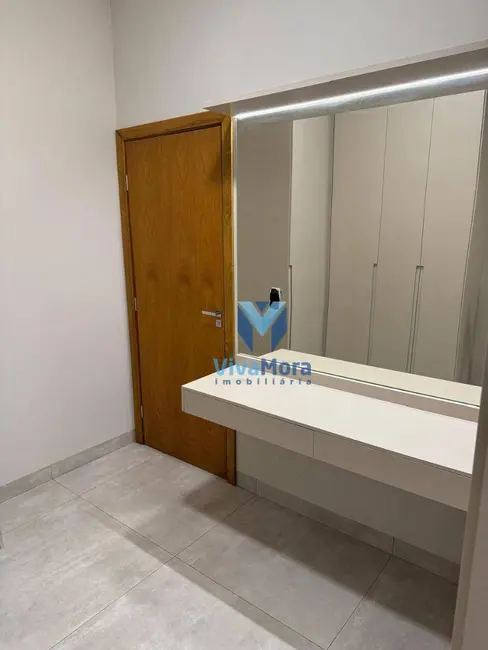 Casa com 3 quartos à venda, 200m2 em Sao Jose Do Rio Preto - SP - imagem 7 Foto 7 de Casa com 3 quartos à venda, 200m2 em Sao Jose Do Rio Preto - SP