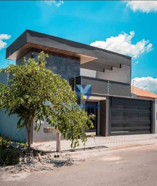 Foto 1 de Casa com 3 quartos à venda, 200m2 em Sao Jose Do Rio Preto - SP