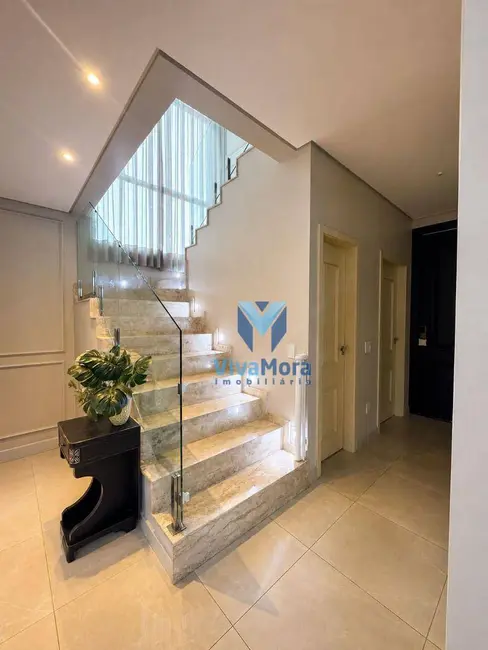 Sobrado com 3 quartos à venda, 264m2 em Sao Jose Do Rio Preto - SP - imagem 9 Foto 9 de Sobrado com 3 quartos à venda, 264m2 em Sao Jose Do Rio Preto - SP