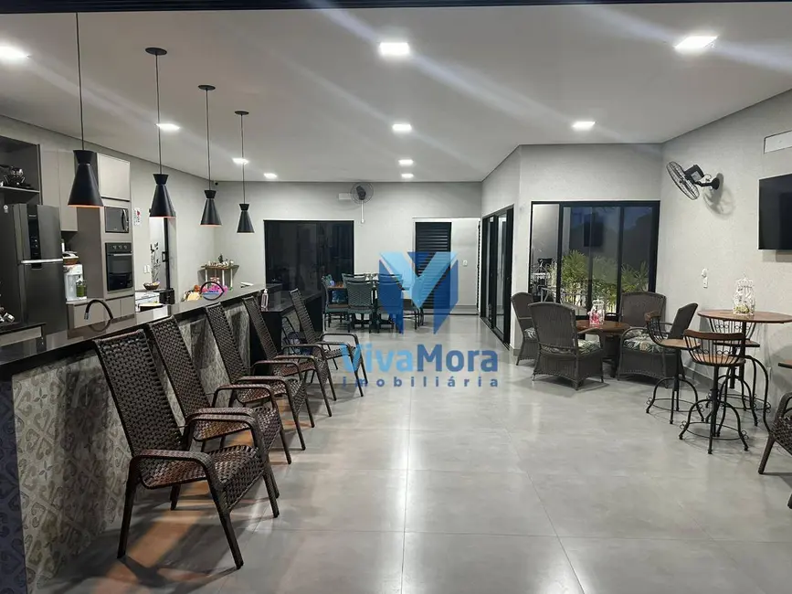 Sítio / Rancho com 4 quartos à venda, 450m2 em Mendonca - SP - imagem 4 Foto 4 de Sítio / Rancho com 4 quartos à venda, 450m2 em Mendonca - SP