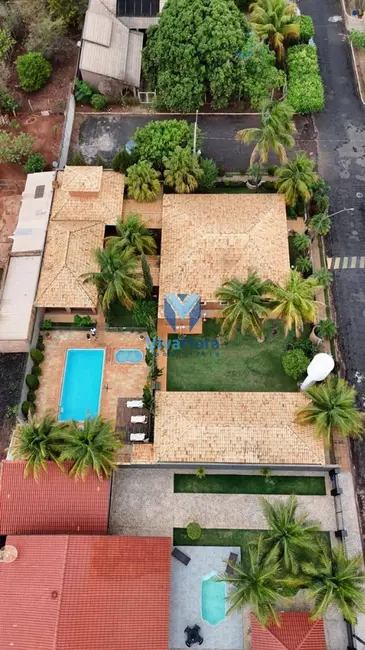 Foto 6 de Sítio / Rancho com 5 quartos à venda, 1050m2 em Fronteira - MG