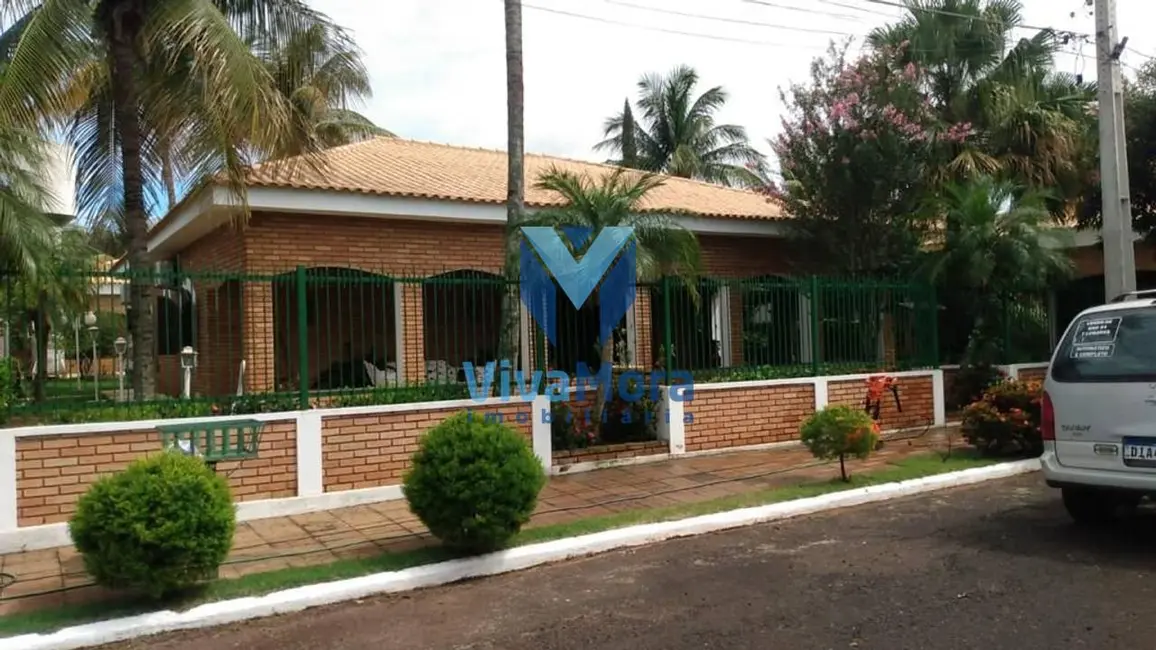 Foto 2 de Sítio / Rancho com 5 quartos à venda, 1050m2 em Fronteira - MG