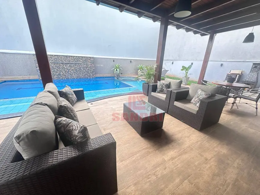 Casa com 5 quartos à venda, 450m2 em Centro, Porto Rico - PR - imagem 2 Foto 2 de Casa com 5 quartos à venda, 450m2 em Centro, Porto Rico - PR