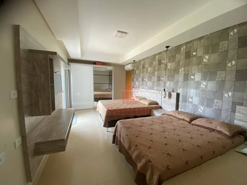 Casa com 5 quartos à venda, 450m2 em Centro, Porto Rico - PR - imagem 8 Foto 8 de Casa com 5 quartos à venda, 450m2 em Centro, Porto Rico - PR