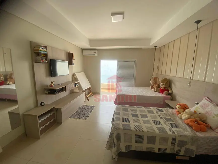 Casa com 5 quartos à venda, 450m2 em Centro, Porto Rico - PR - imagem 6 Foto 6 de Casa com 5 quartos à venda, 450m2 em Centro, Porto Rico - PR