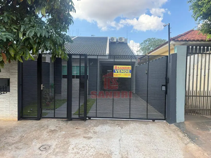 Foto 1 de Casa com 3 quartos à venda, 150m2 em Jardim Panorama, Sarandi, PR