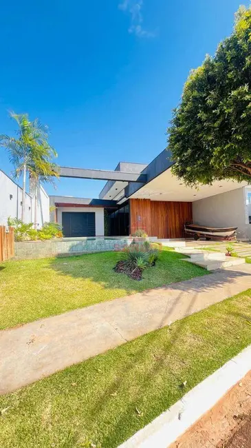 Casa com 4 quartos à venda, 450m2 em Porto Rico - PR - imagem 1 Foto 1 de Casa com 4 quartos à venda, 450m2 em Porto Rico - PR