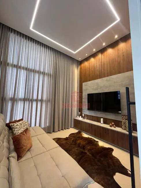 Casa com 4 quartos à venda, 450m2 em Centro, Porto Rico - PR - imagem 8 Foto 8 de Casa com 4 quartos à venda, 450m2 em Centro, Porto Rico - PR