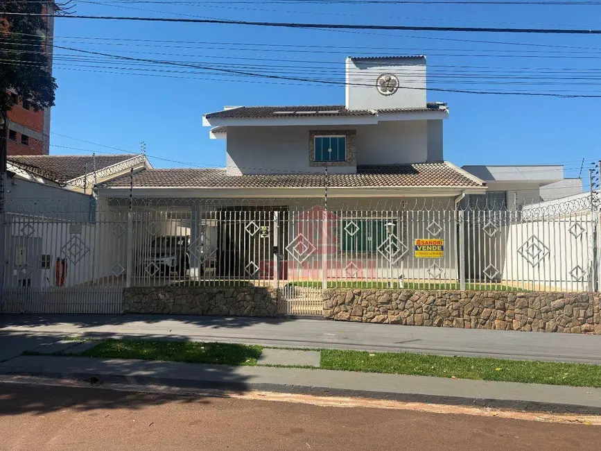 Foto 1 de Sobrado com 4 quartos à venda, 479m2 em Vila Marumby, Maringa - PR