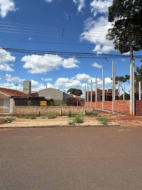 Foto 1 de Terreno / Lote à venda, 362m2 em Jardim Liberdade, Maringa - PR