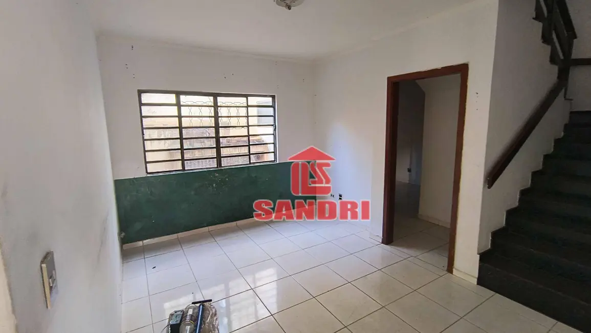 Foto 8 de Sobrado com 4 quartos para alugar, 237m2 em Zona 04, Maringa - PR