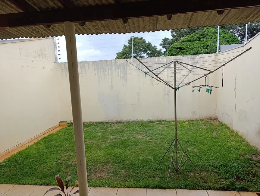 Foto 9 de Casa com 2 quartos à venda, 150m2 em Parque Tarumã, Maringa - PR