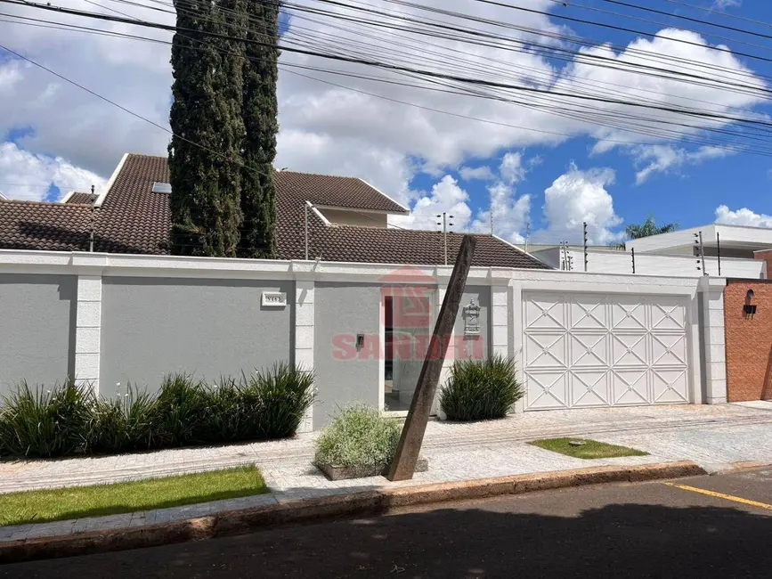 Foto 2 de Casa com 4 quartos à venda, 604m2 em Zona 02, Maringa - PR