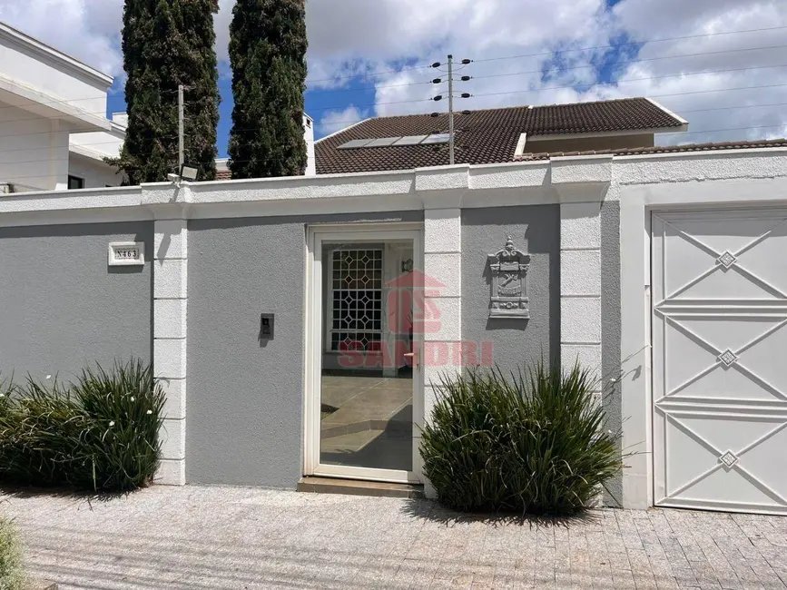 Foto 1 de Casa com 4 quartos à venda, 604m2 em Zona 02, Maringa - PR