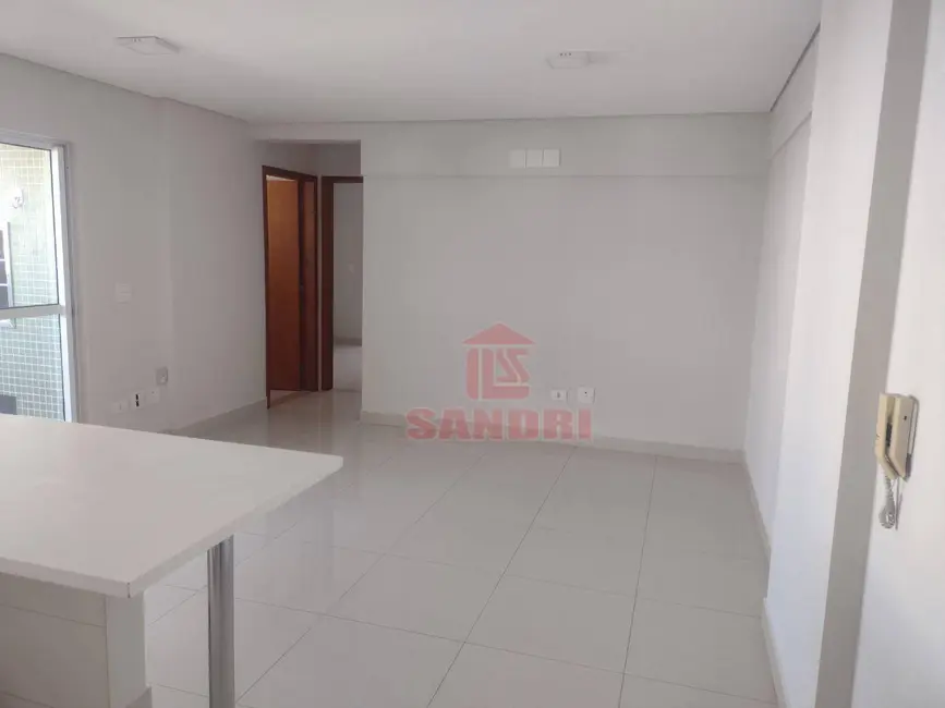 Foto 2 de Apartamento com 2 quartos para alugar, 72m2 em Zona 07, Maringa - PR