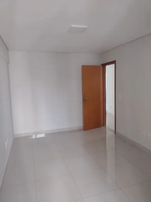 Foto 9 de Apartamento com 2 quartos para alugar, 72m2 em Zona 07, Maringa - PR