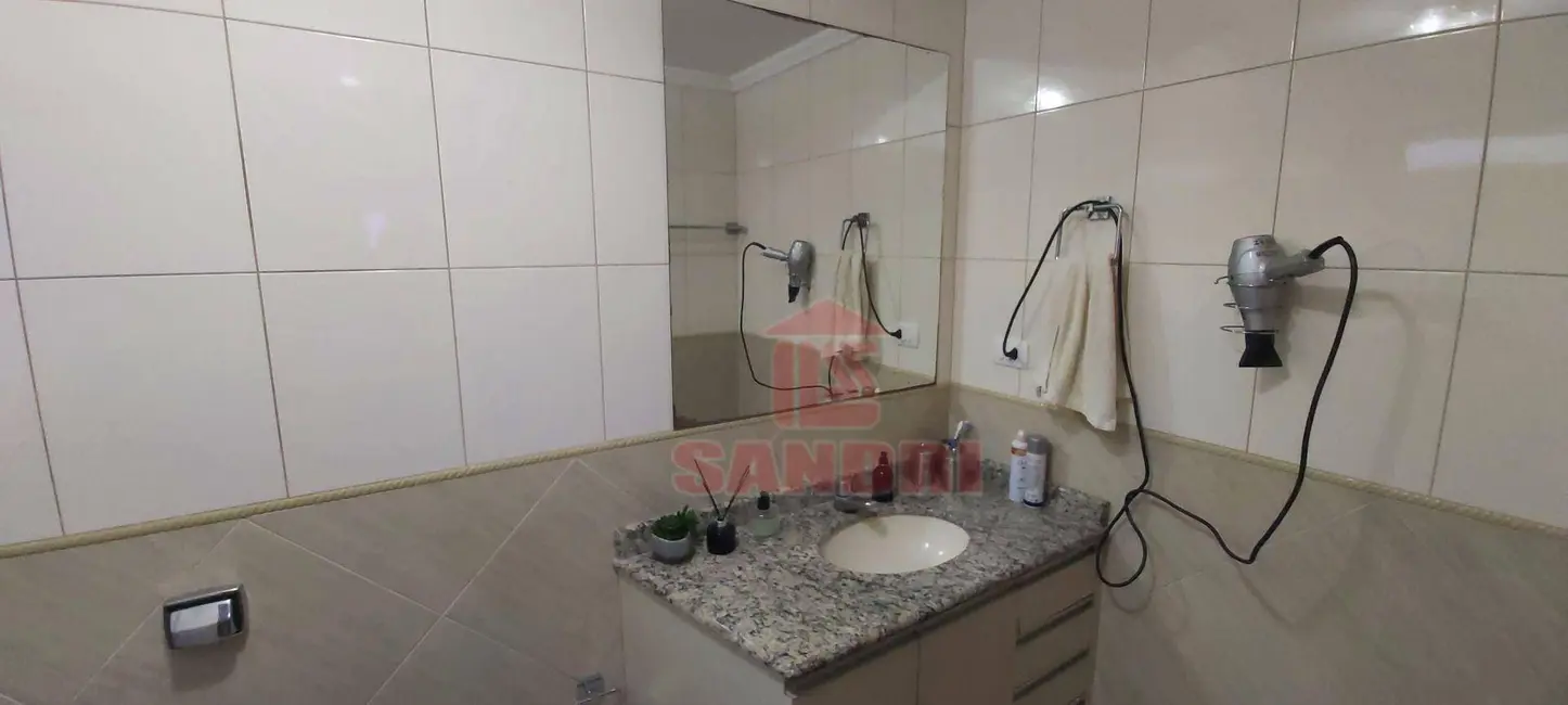 Apartamento com 4 quartos à venda, 206m2 em Zona 01, Maringa - PR - imagem 6 Foto 6 de Apartamento com 4 quartos à venda, 206m2 em Zona 01, Maringa - PR