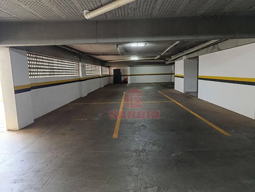 Apartamento com 1 quarto à venda e para alugar, 96m2 em Zona 07, Maringa - PR - imagem 9 Foto 9 de Apartamento com 1 quarto à venda e para alugar, 96m2 em Zona 07, Maringa - PR